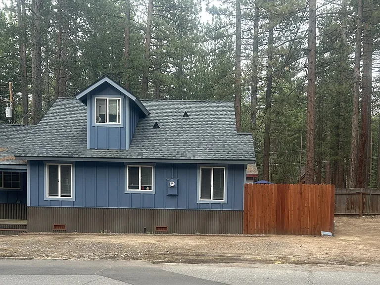 1121 Long Valley Ave — Photo 2