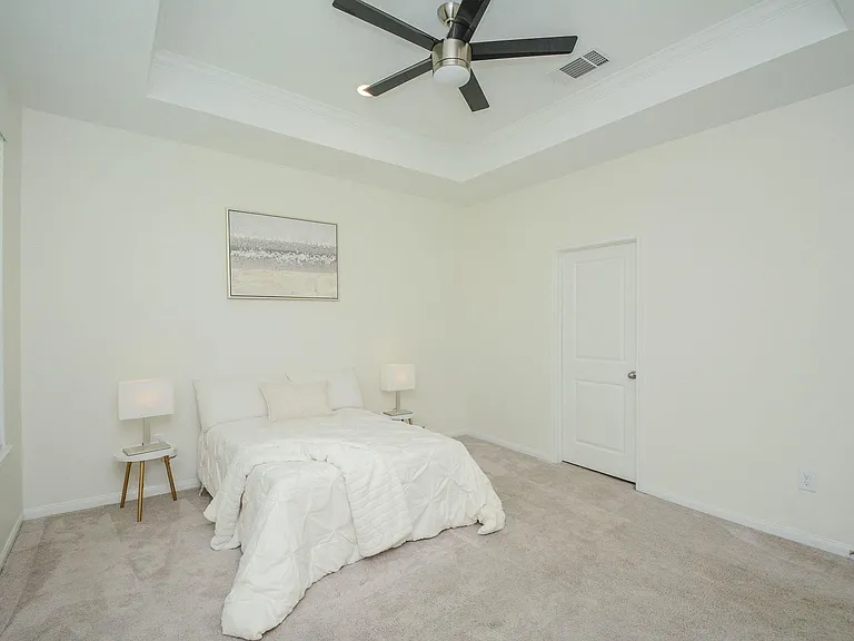 18134 Sonresa Way — Photo 15