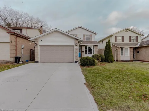 15 Cindy Ave, Cambridge, ON N3C 3K9