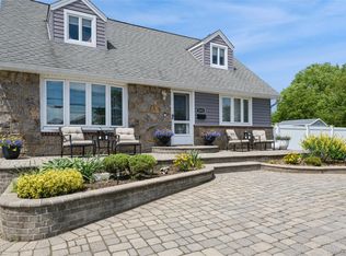 3881 Miller Place, Levittown, NY 11756