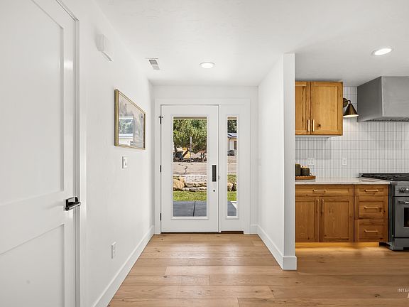 3rd image of 2287 S Toluka Way