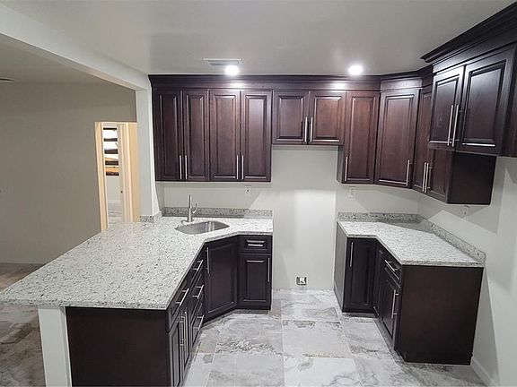 4th image of 1150 NW 60th St #0