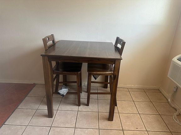 2nd image of 1401 Flanders St APT 3