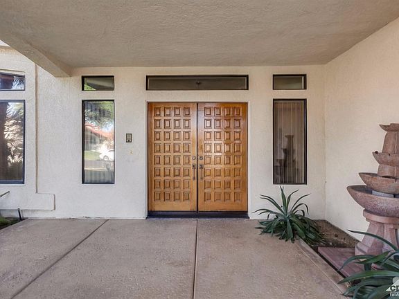 5th image of 78875 Aurora Way
