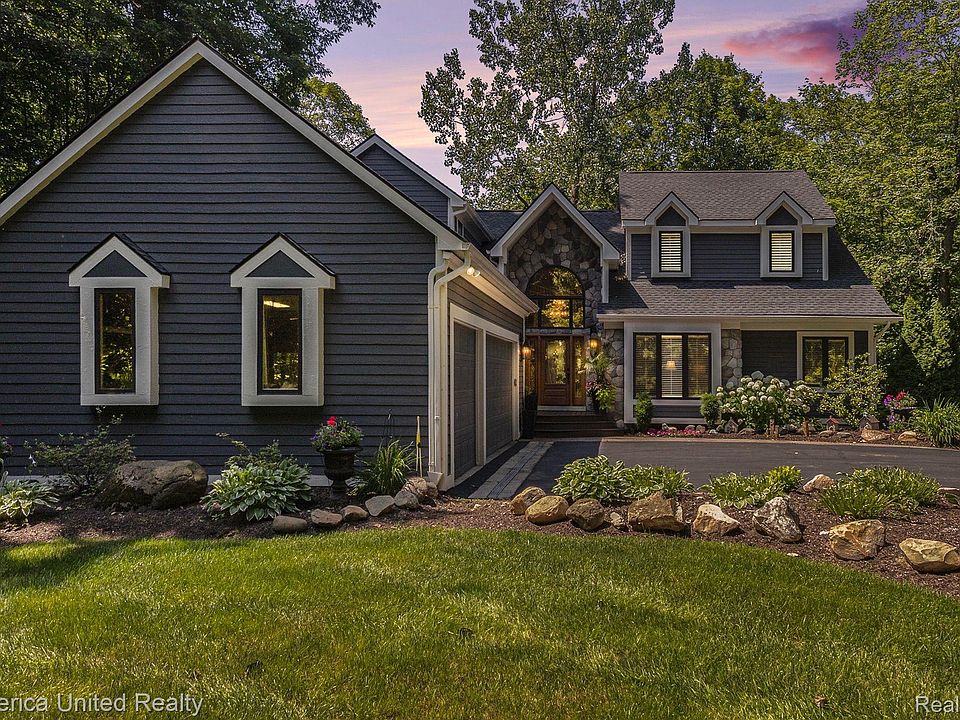 1st image of 44555 Chedworth Ct