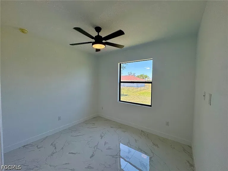 1208 NW 25th Pl — Photo 21
