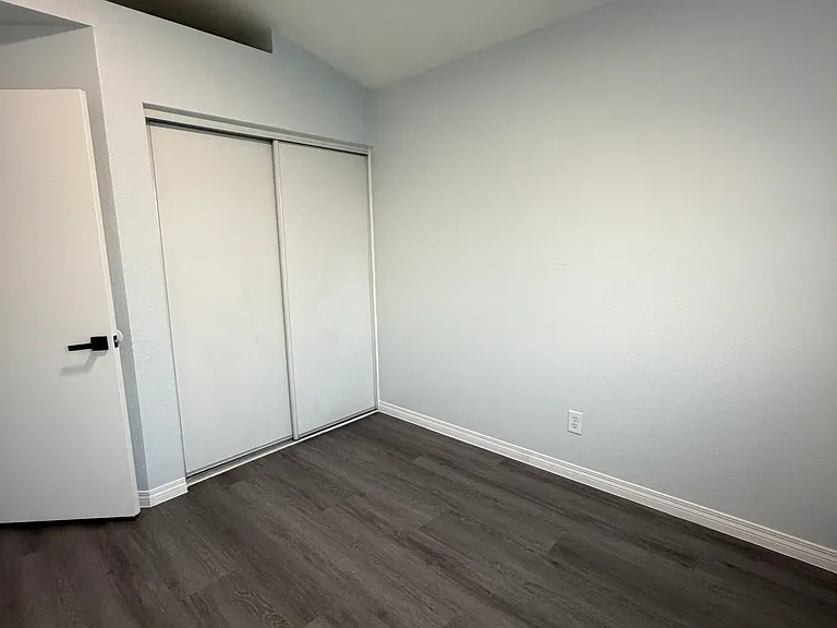 1779 W Summit St — Photo 7