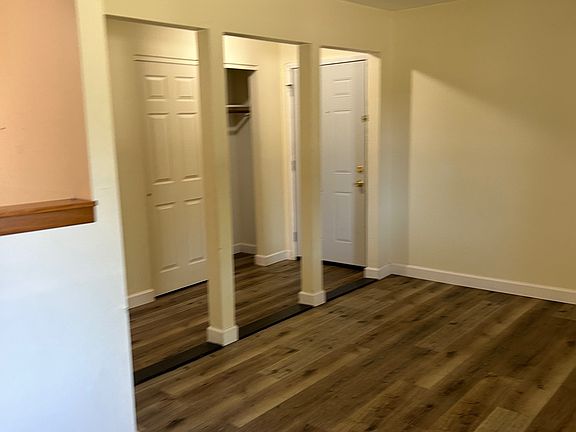 4th image of 866 Gettysburg Dr #1