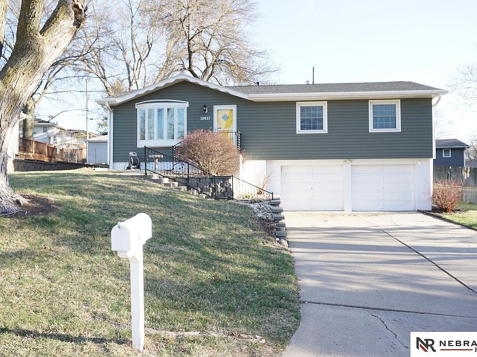 10937 Prairie Village Dr, Omaha, NE 68144 Zillow