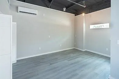 2612 Castle #H — Photo 12