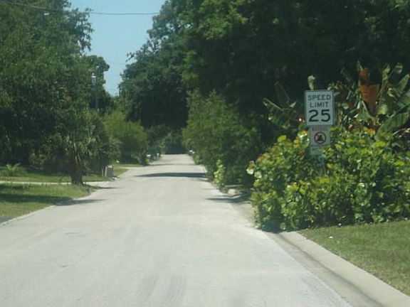 4th image of 316 Lagoon Dr
