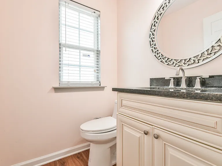 778 Roxholly Ln — Photo 27