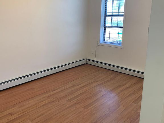 2nd image of 16306 Hillside Ave APT 3F