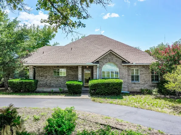 616 SUNSHINE MDW, Adkins, TX 78101