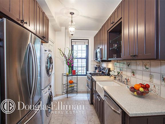 5th image of 33 5th Ave #4C