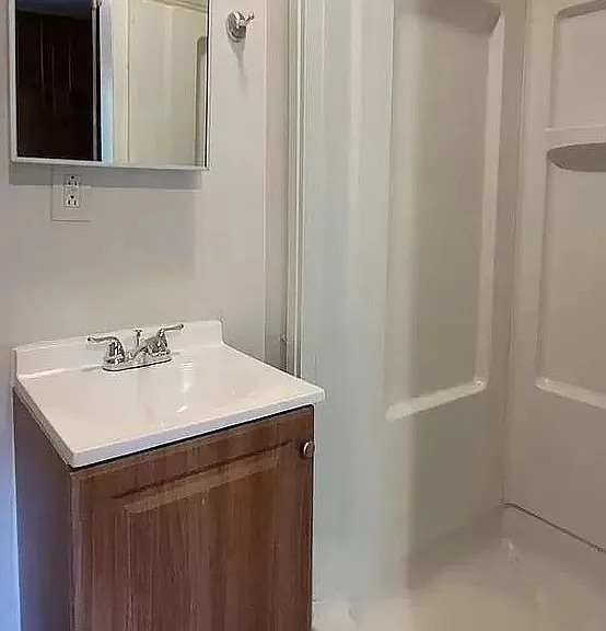 2517 Crispin Ave — Photo 3