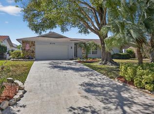 8134 Bayshore Dr, Seminole, FL 33776