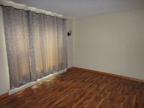 3rd image of 1021 Morgan Ave N
