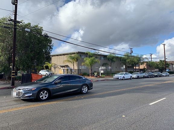 3rd image of 14919 S Normandie Ave APT 25