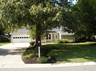 8353 Longridge Rd, North Charleston, SC 29418