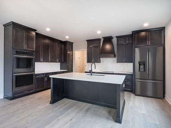5th image of 1759 Trailbrook Dr