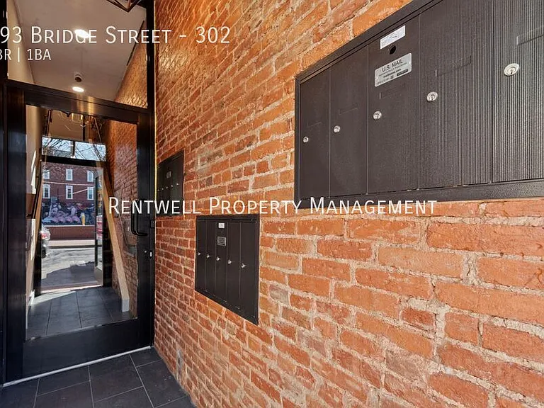 193 Bridge St #302 — Photo 31
