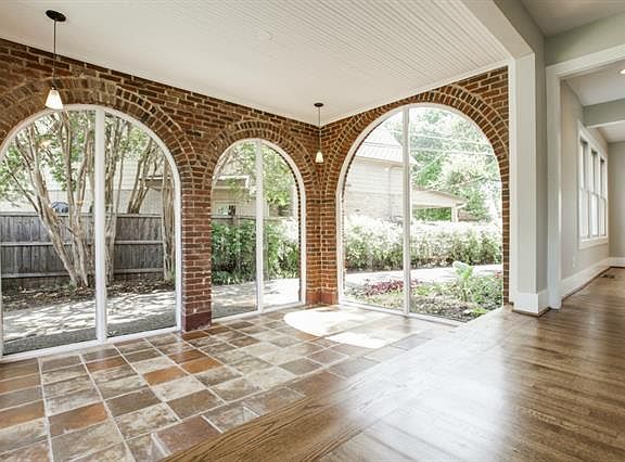 4th image of 1124 Canterbury Ct