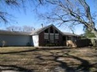 5574 Oak Hollow Cir, Bryan, TX 77808