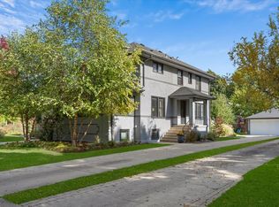 931 Lathrop Ave, River Forest, IL 60305