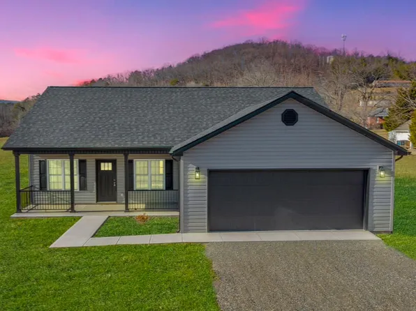 8490 Old Mill Dr, Roanoke, VA 24019
