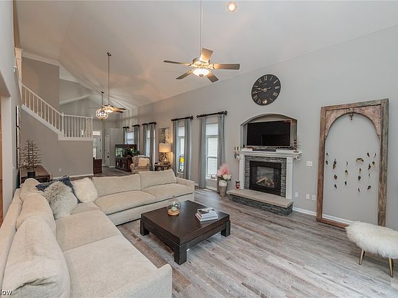 5th image of 9378 Scottsdale Dr