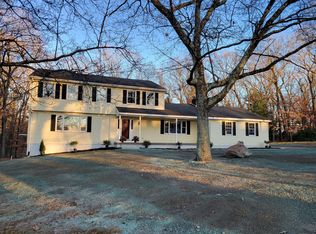 44 Westwood Dr, Vernon, CT 06066