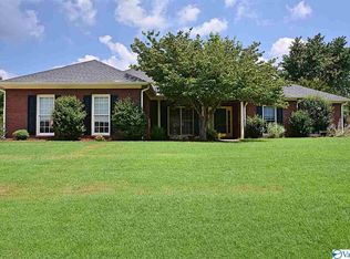 141 Foxridge Dr, Harvest, AL 35749