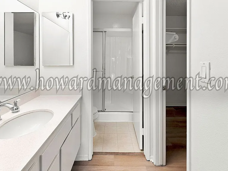 4605 Maytime Ln — Photo 17