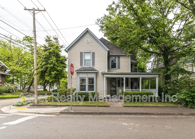 820 Luttrell St #1 — Photo 2