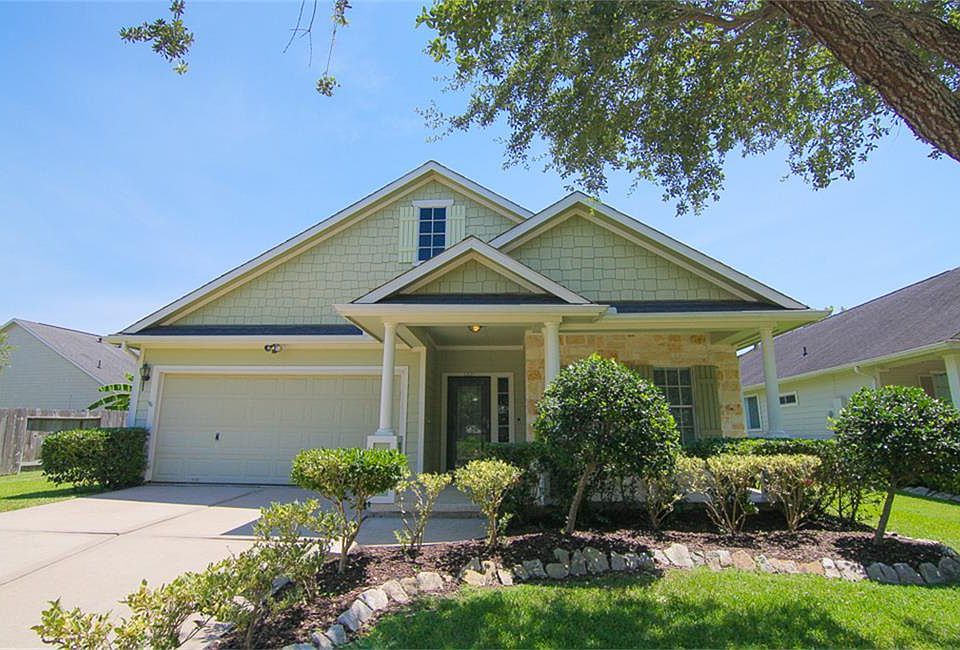 1st image of 1221 Autumn Village Dr