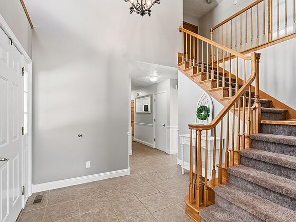 3rd image of 3100 N 9th St