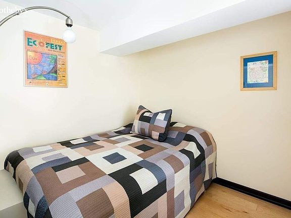5th image of 310 E 46th St APT 10L