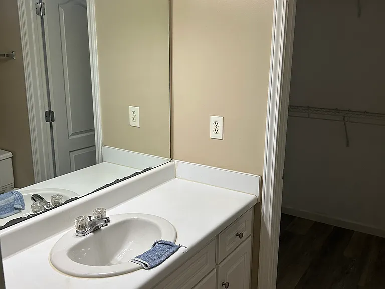 546 Crescent Ln E #NA — Photo 6