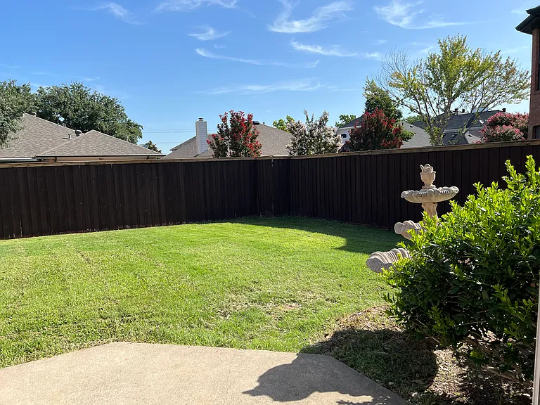 5820 Chatham Ln — Photo 23