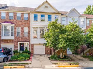 47720 Sandbank Sq, Sterling, VA 20165