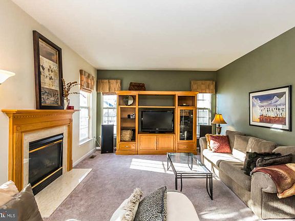 5th image of 1408 Cherry Blossom Way