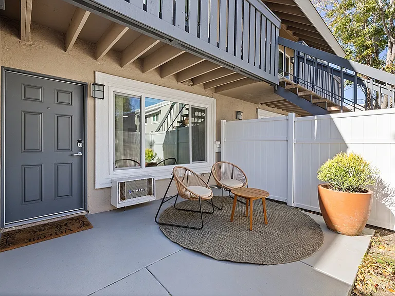 Patio | Apartments in Huntington Beach, CA | The Breakwater Apartments