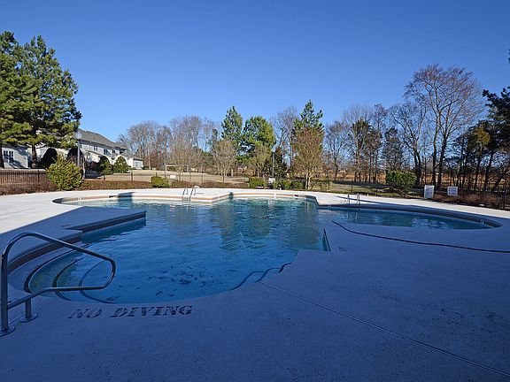 2nd image of 13420 Savannah Club Dr