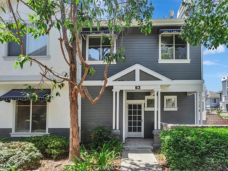 63 Carlsbad Ln — Photo 1
