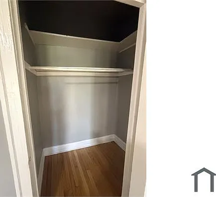 2 bed, $1,686 — Photo 2