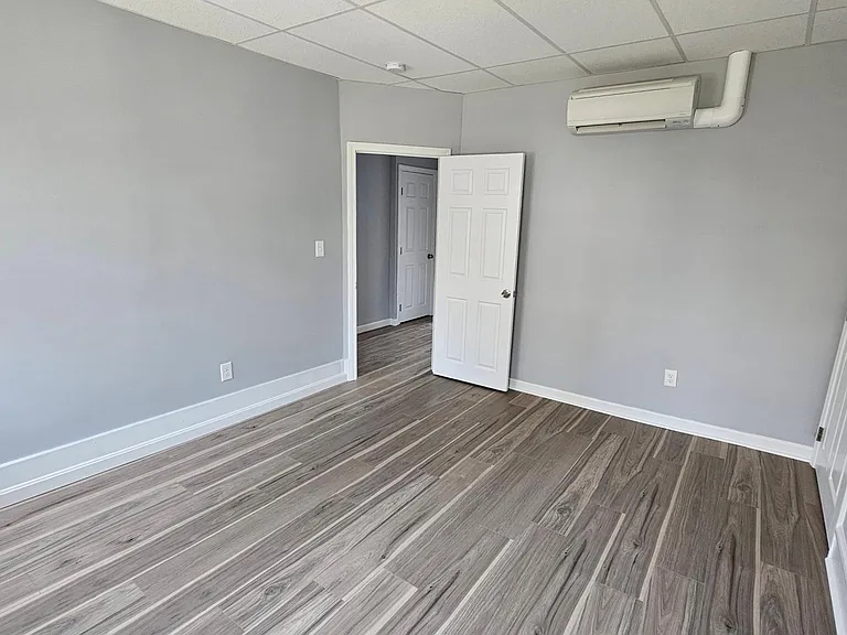 364 Merrimack St — Photo 9