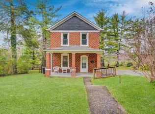 747 2nd St, Radford, VA 24141