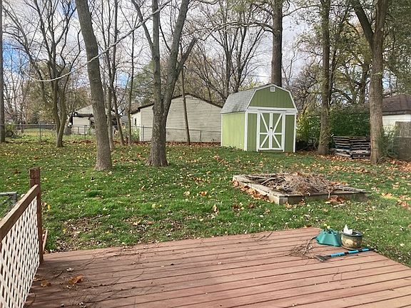 4th image of 36920 N Helen Dr