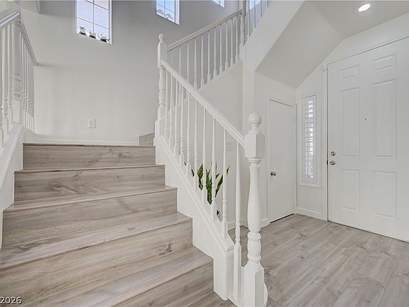 5th image of 6169 Novelty St